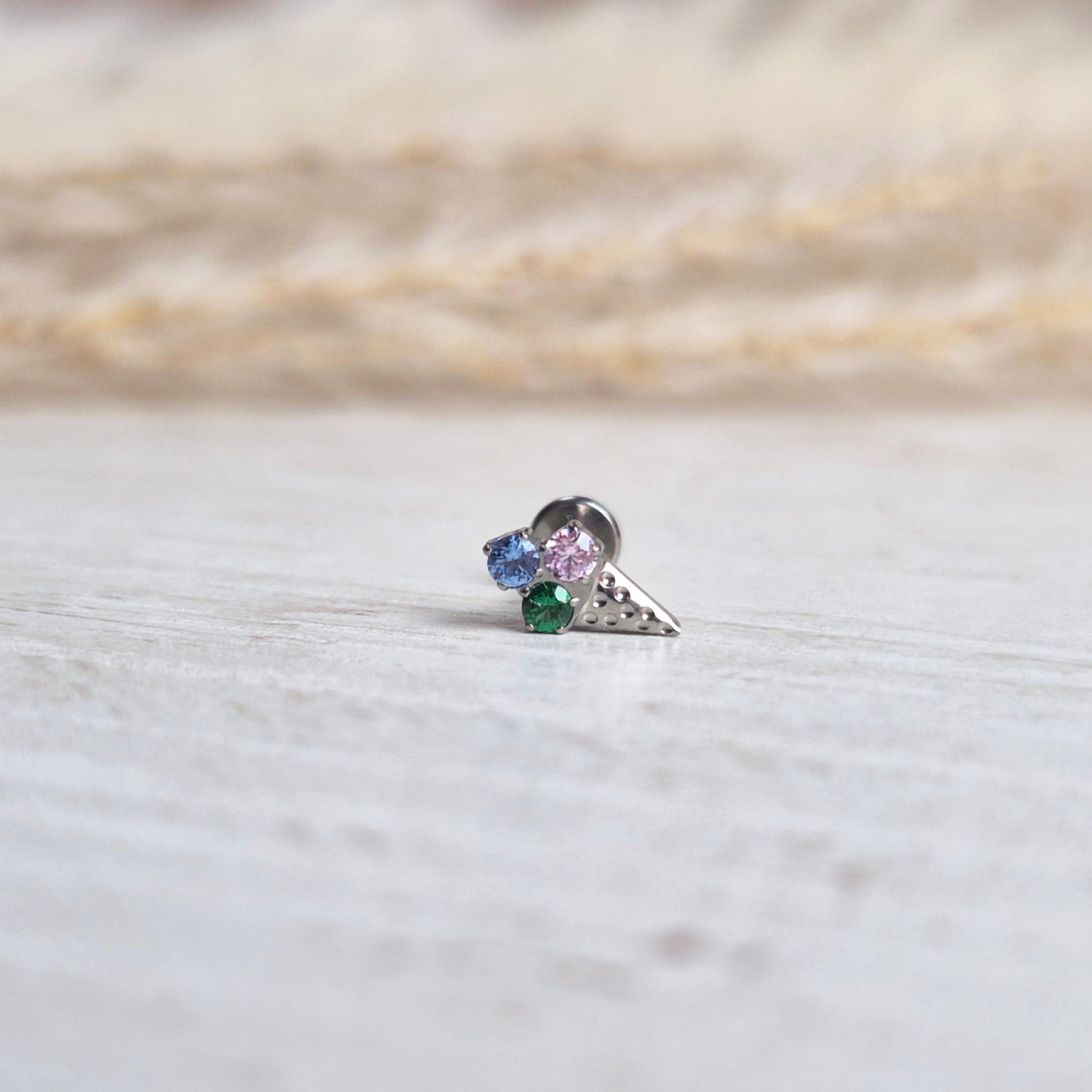 TAVON Ice Dream Cone – Titan Ohrstecker Piercing, hypoallergen, nickelfrei